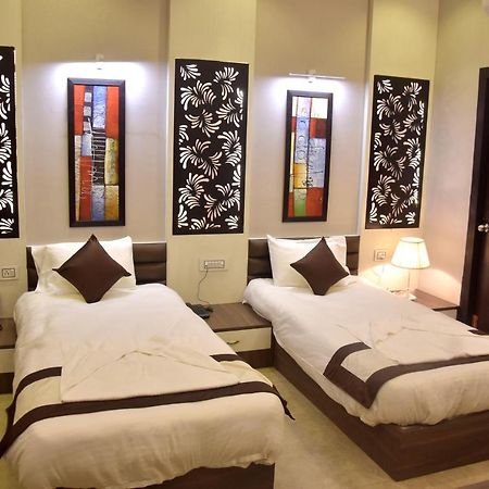 Hotel Mahendra Plaza Hardoi Dış mekan fotoğraf