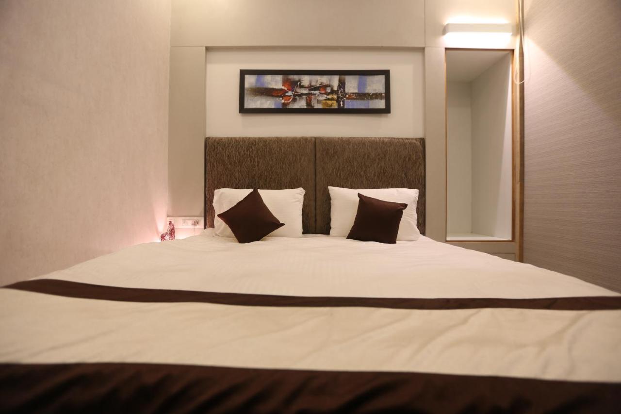 Hotel Mahendra Plaza Hardoi Dış mekan fotoğraf